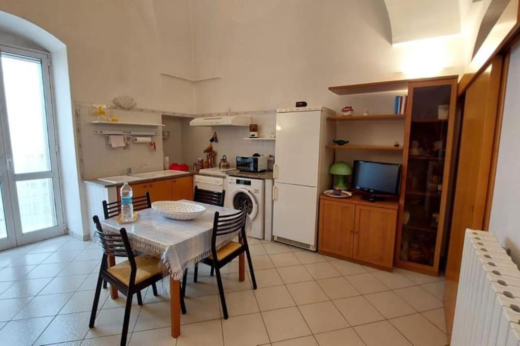 Casa Italia - Zona Ottocentesca A Ostuni Villa Exterior photo